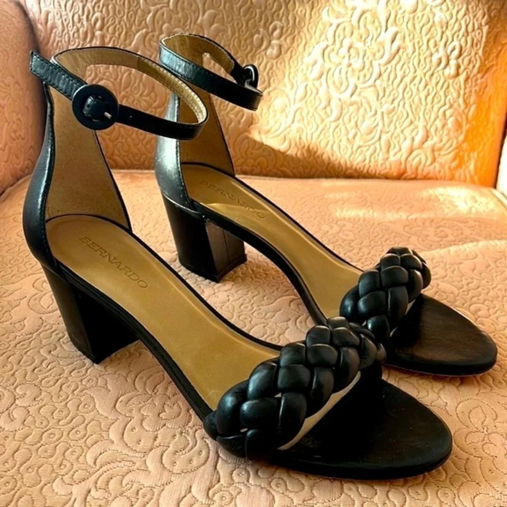 Brand New Bernardo Bethany Sandal Genuine Leather Black Heeled Braided Strap